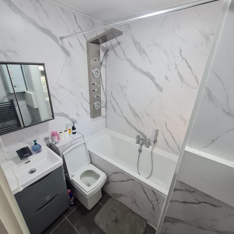 Studio Apartment In London, Bethnal Green Esterno foto