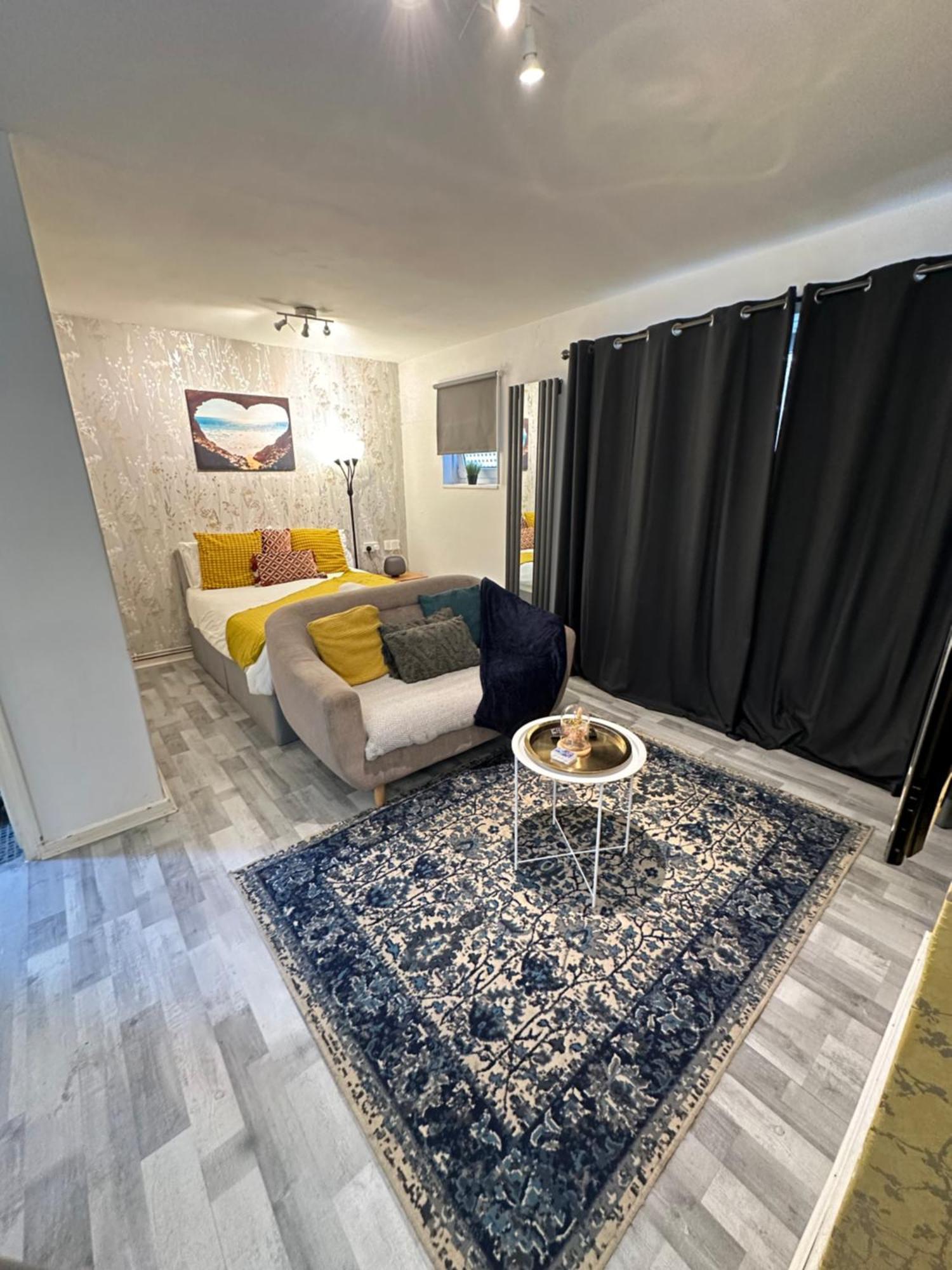 Studio Apartment In London, Bethnal Green Esterno foto