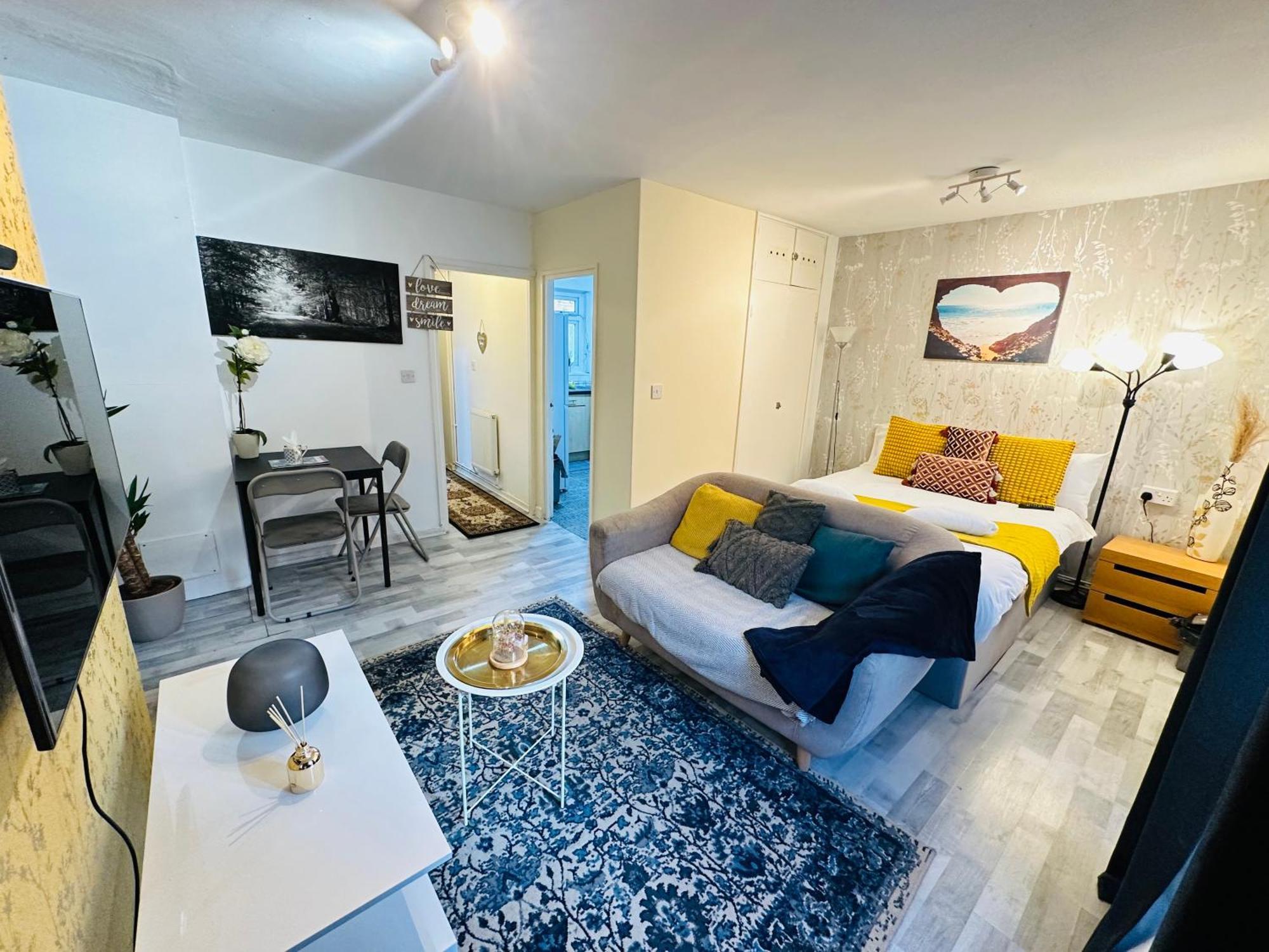Studio Apartment In London, Bethnal Green Esterno foto